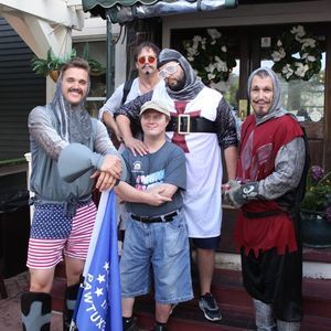 Meet your Posher, Carl